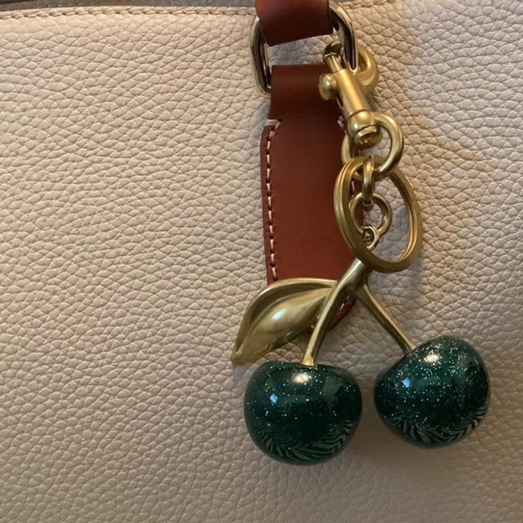 Cherry! bag charm in hunter green with sparkles and gold hardware - Picture 5 of 5